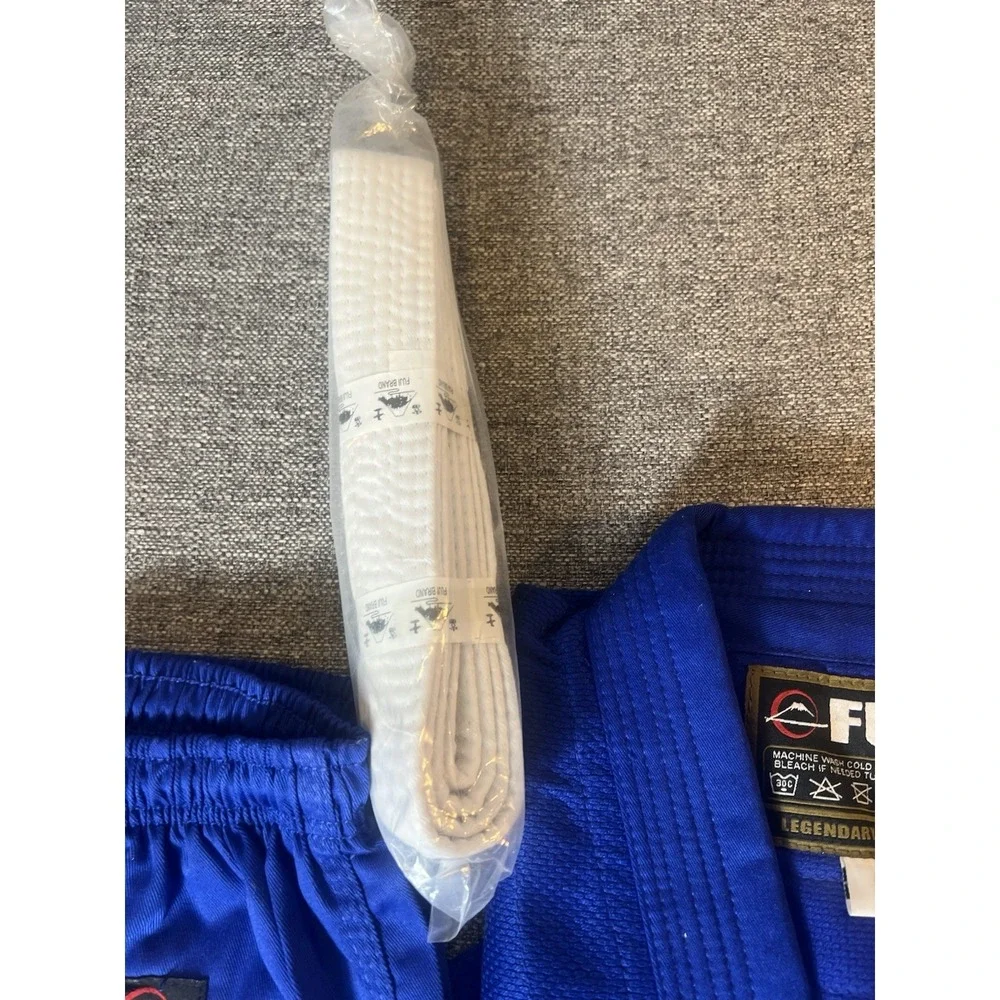 FUJI Kids All-Around Brazilian Style Jiu Jitsu Uniform with‎ C0-Sized White Belt